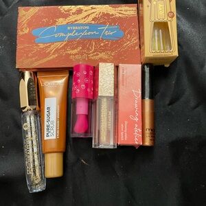 L'Oreal Pure Sugar Scrub and Lipstick Set
